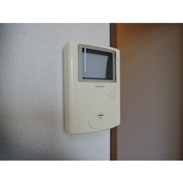アンプルールブワレジェンド インターフォン完備。