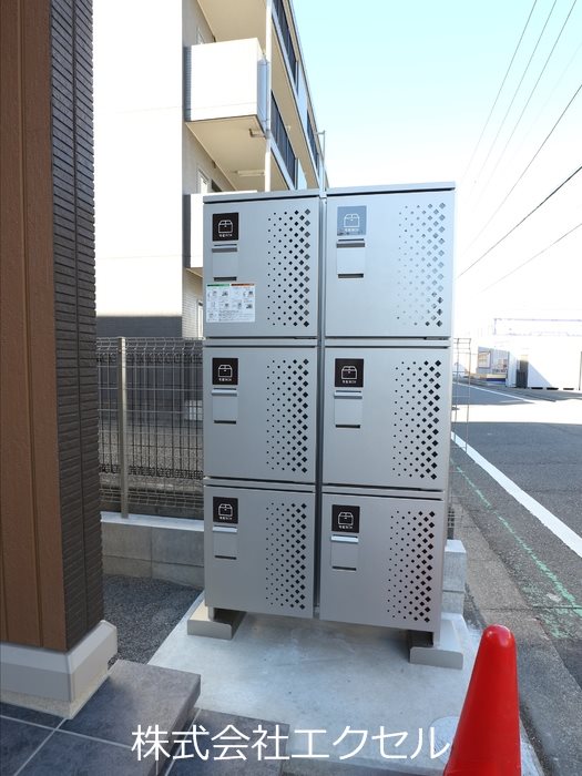 コンフォール東橋本２丁目 宅配ボックス付き。