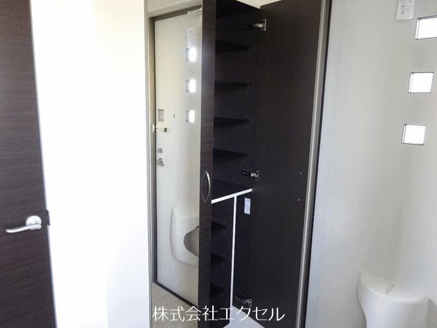 ヴィラサーシャ シューズボックス