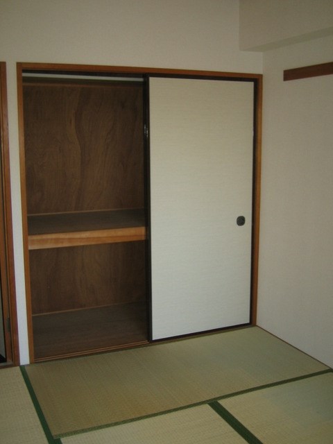 国立クリスタル石川 収納豊富