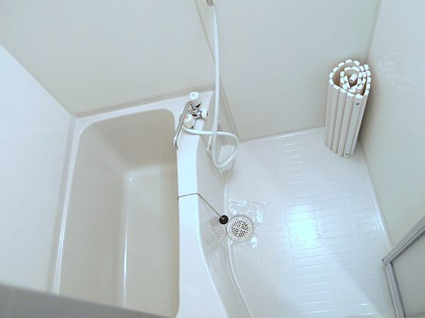 オオサワハイツ バストイレ別で快適にお使いいただけます。