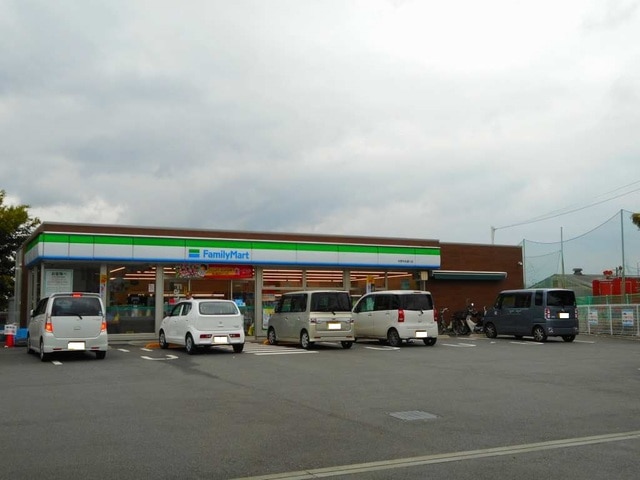 ヴィラグレイス ﾌｧﾐﾘｰﾏｰﾄ 中野中央通り店
