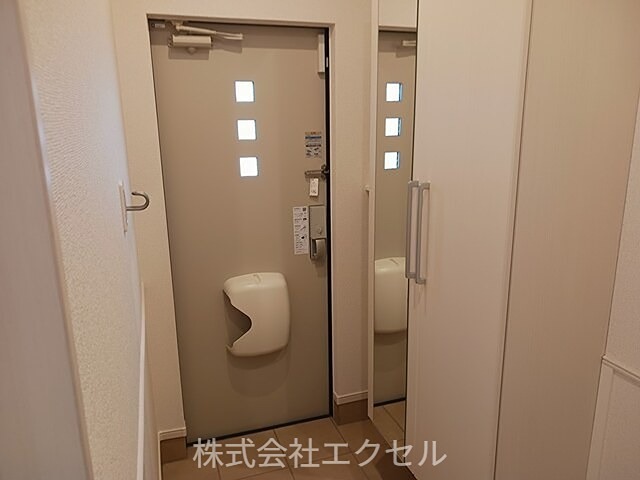 ネオブライツ1 シューズBOX完備の玄関です。