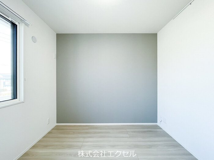 グランテージC  納戸付きの洋室です。