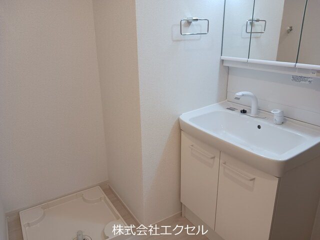 カリーノ8 独立洗面台です。