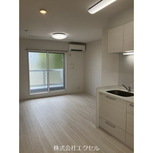 エスパース恋ヶ窪BASEⅡ  照明付きのお部屋です。