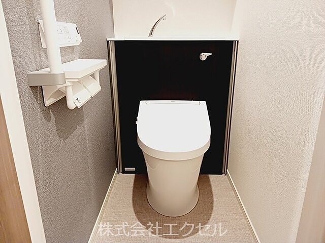 フラワーリッジ 温水洗浄便座です。