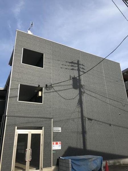 橋本駅近で通勤通学便利です。