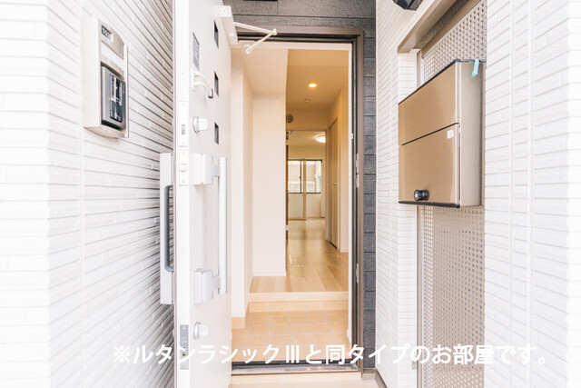 アイビードットオザク 玄関