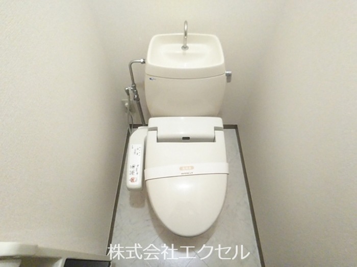 サンパレス青梅 温水洗浄便座完備です。
