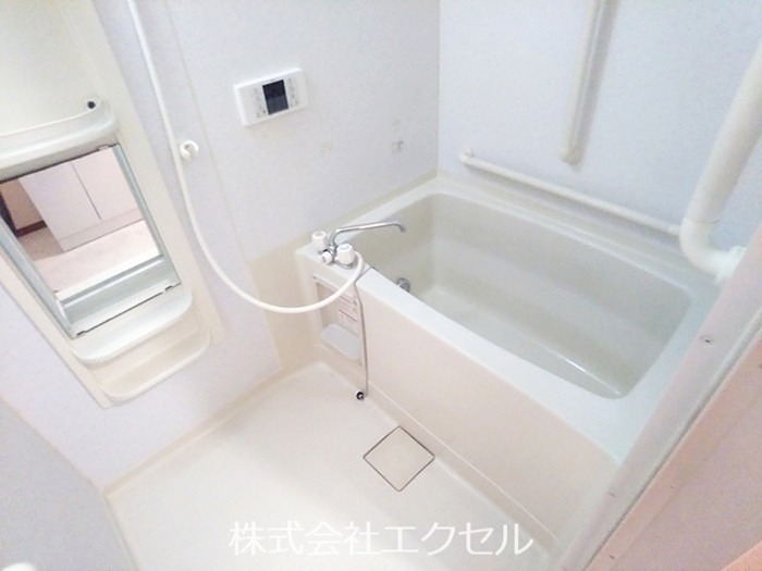 サンパレス青梅 追い焚き機能のお風呂です。