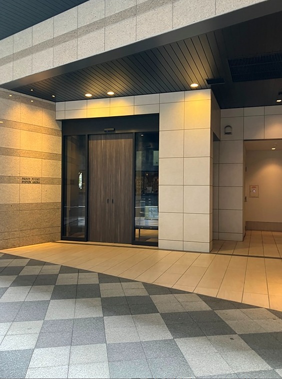 プラウド府中ステーションアリーナ エントランス