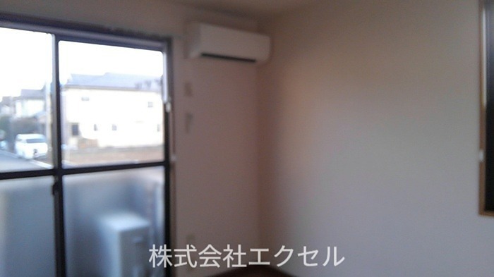 クレールパピヨンN 明るい室内です。
