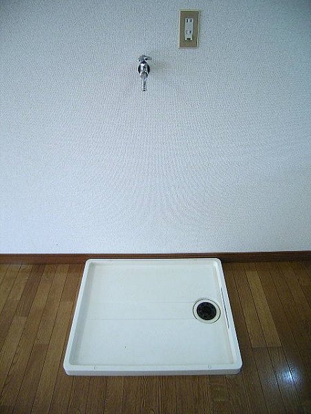 シャトルなみき  室内洗濯機置場