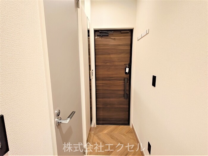AuspiciousHouse  シューズBOX完備の玄関です。