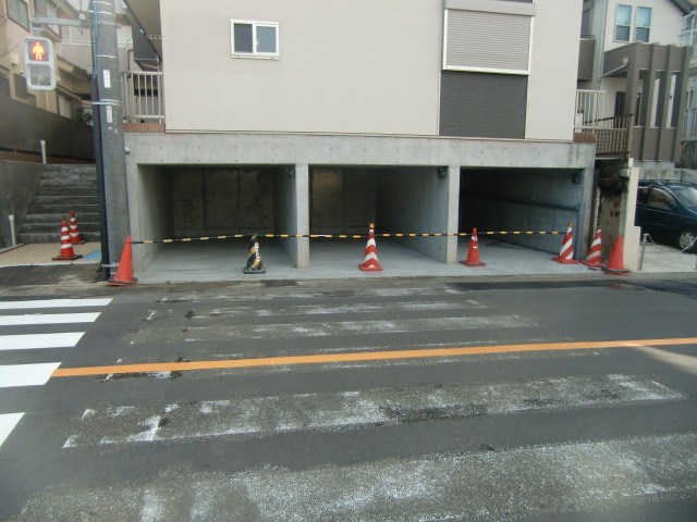 サニーグレイス 駐車場
