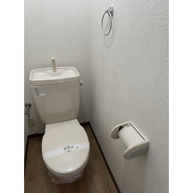 アンプルールフェールメルベェイユー トイレです。