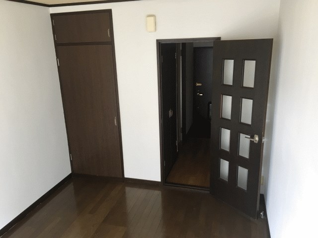 イーストウインド 6帖の洋室です。