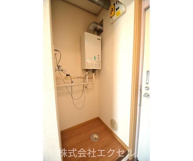 エステートピア黒沢  室内洗濯機置場になります。