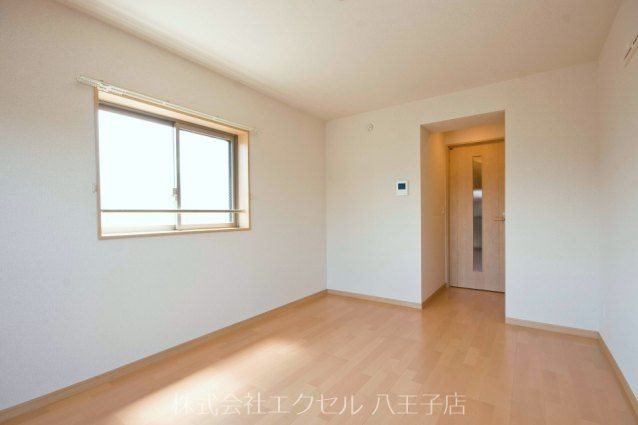 リルゥ きれいなフローリングのお部屋です