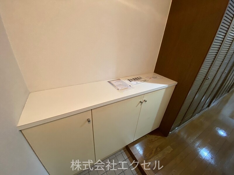 日興パレス昭島 玄関
