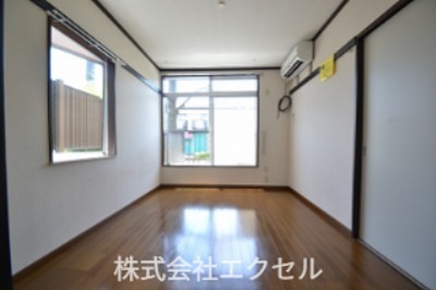 ロイハウス 明るい室内です。