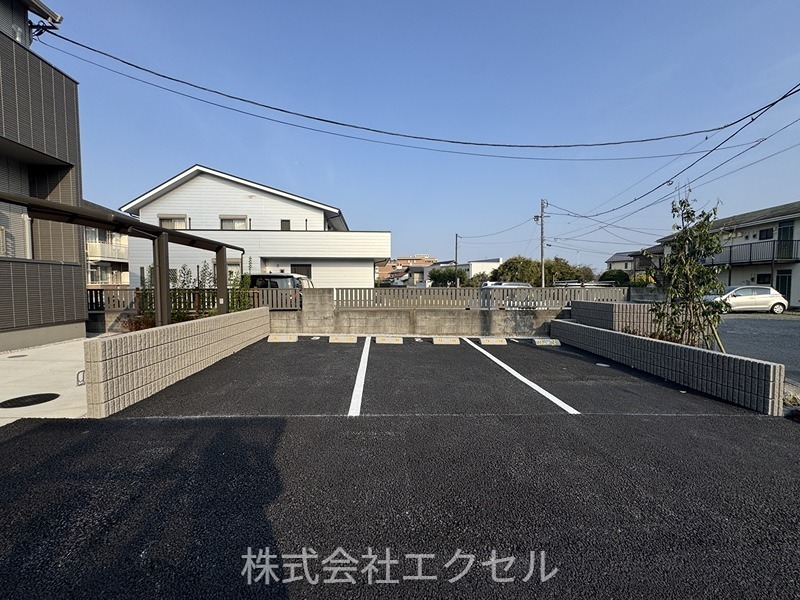 Ｂｅｌｌｅ　Ｌｅａｄ  駐車場