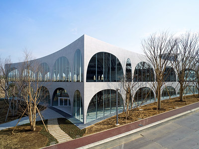 リブリスター南橋本 私立多摩美術大学