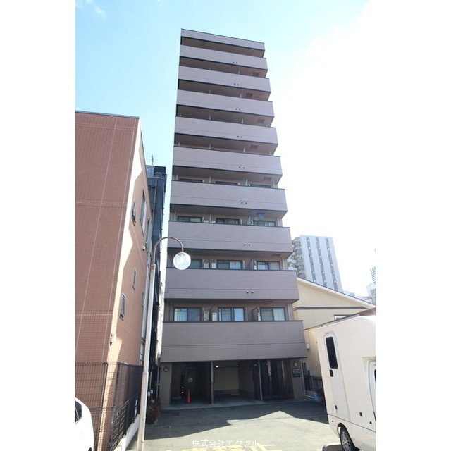 通勤通学に便利な駅近マンションです。