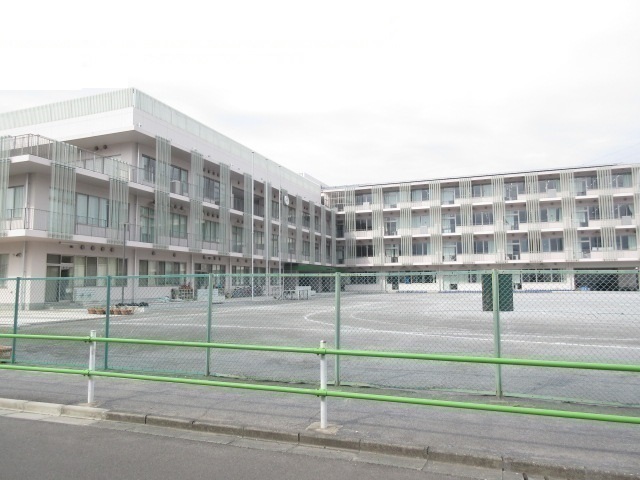 バーミィ　ヒル　サイドＢ 鶴川第一小学校まで2800m