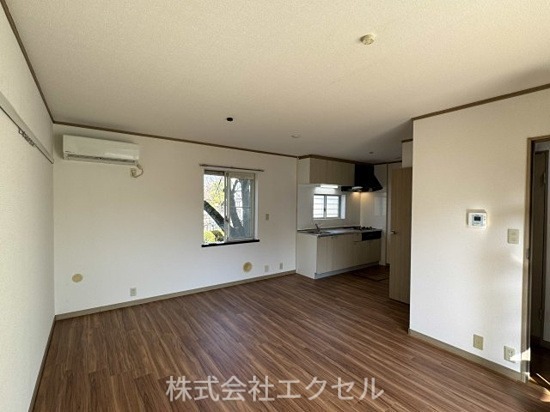 ブリージングタウン百草園 リビング