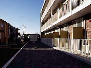 レオパレスグランパルク小柳 フラワーボックス