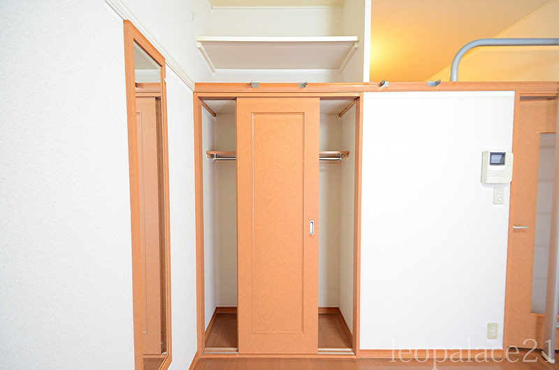 レオパレス聖蹟ロイヤルハイツ その他