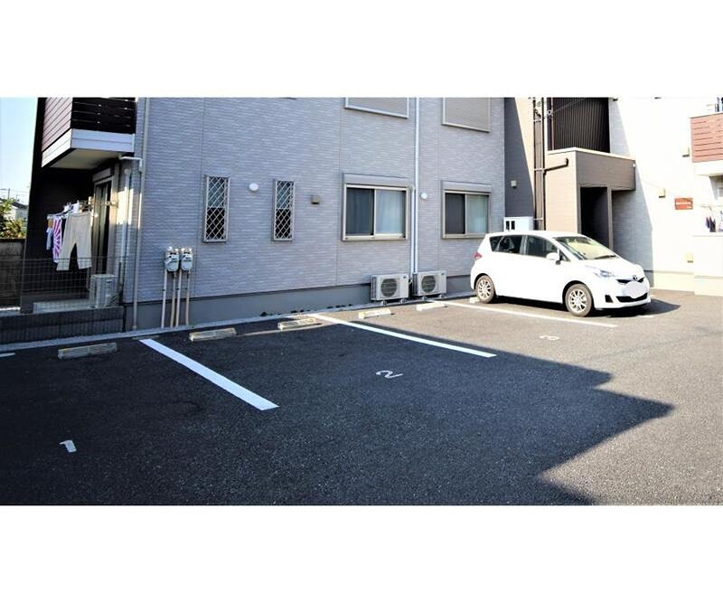 カルドファミーユ 敷地内駐車場ございます。