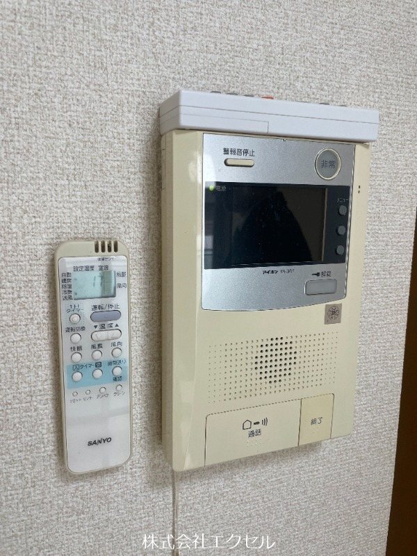 ICOURT  モニター付きインターホン完備♪