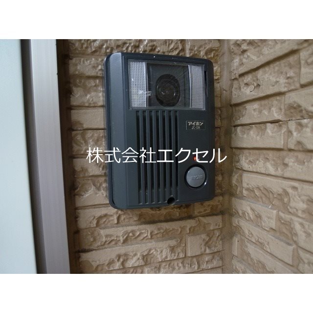 アムールジョリコリーヌ カメラ付きインターホンです