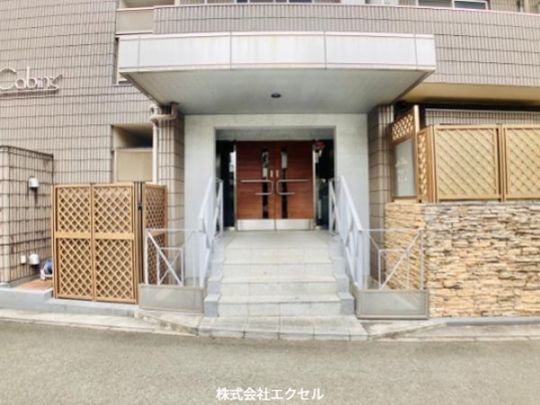 as Cabins エントランス