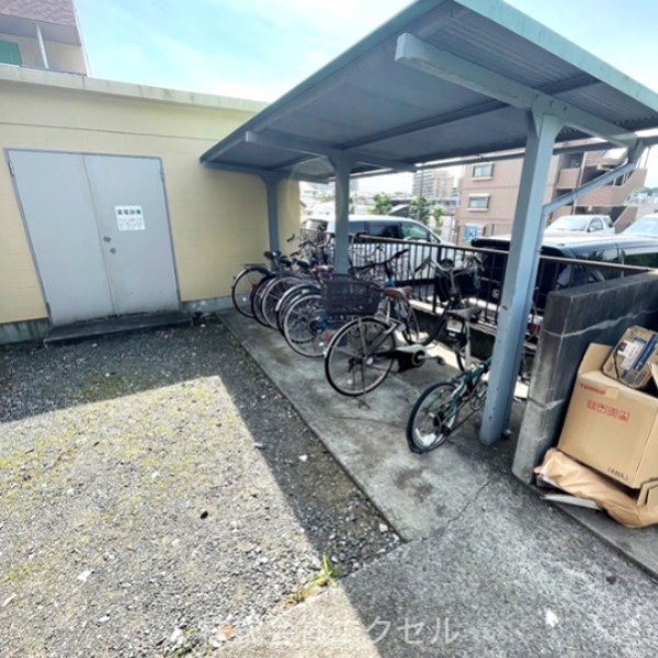 マンション如月 駐車場