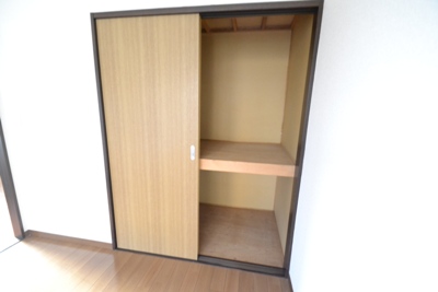 サンレイク中央 収納