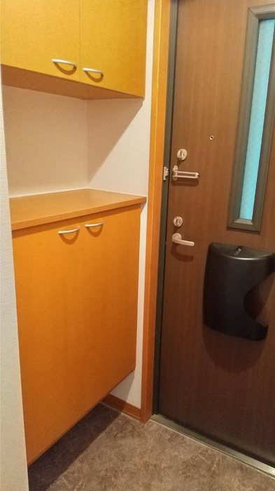 オークスコートＡ シューズBOX完備の玄関です。
