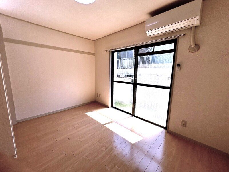 Misty フローリング仕様の綺麗なお部屋♪
