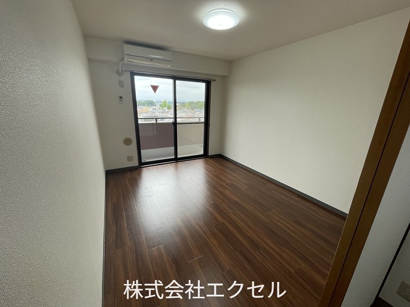 カクタスマンション エアコン付きです。