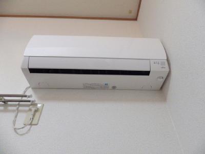 ハイム都Ⅲ エアコン完備！暑い夏でも快適です◎