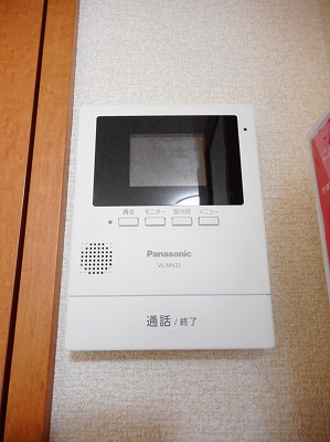 レオパレスコンパートメントⅡ モニター付きインターホン
