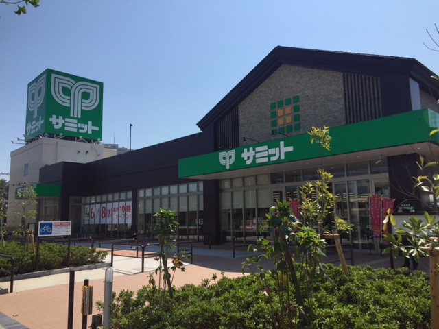コーポ・ジュネス ｻﾐｯﾄｽﾄｱ 羽衣いちょう通り店