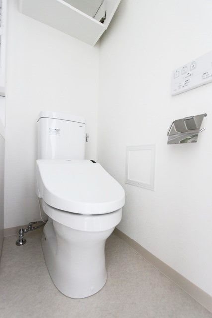 イアース八王子 温水洗浄便座付きのトイレです。(同建物の別部屋の写真)