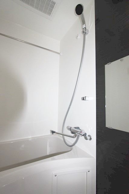 イアース八王子 浴室乾燥機付きです。(同建物の別部屋の写真)