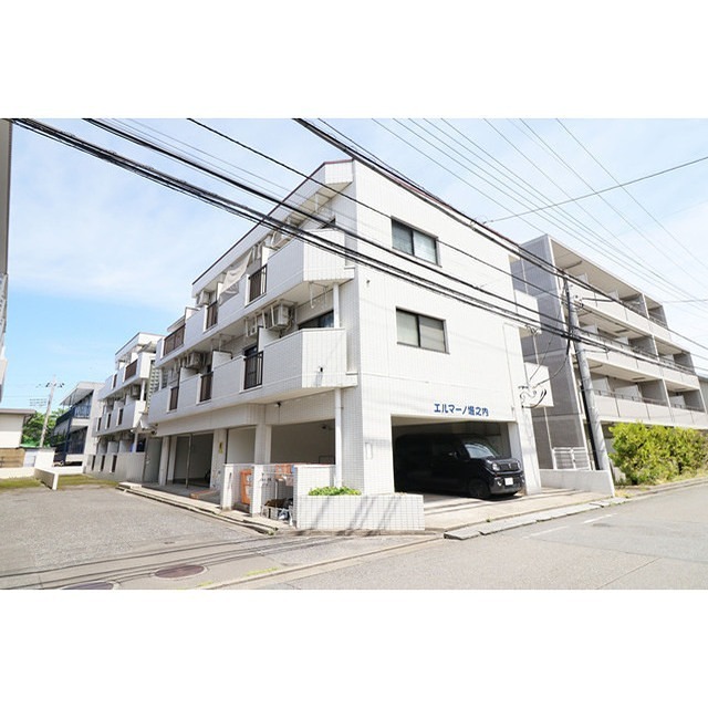 京王相模原線 京王堀之内駅 徒歩約13分です。