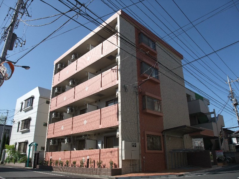 西八王子駅徒歩6分で通勤通学便利です。