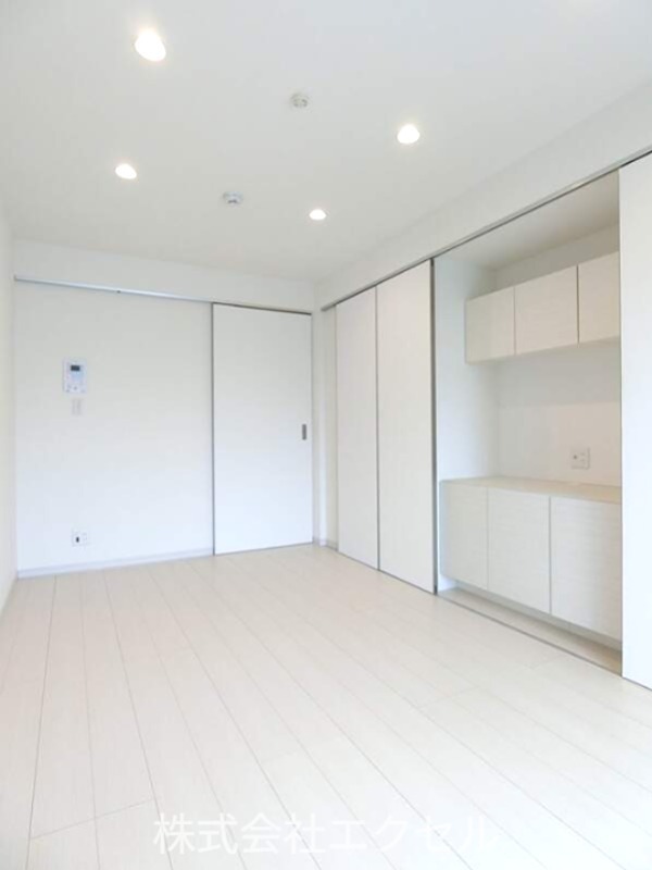リブリACE2 白を基調としたオシャレなお部屋です。